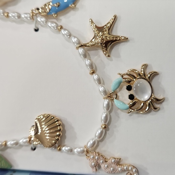 🔹️Piper K🔹️ gorgeous nautical charm 16" Sea necklace Sheahorse Star Shells ✨🦀 - Picture 3 of 7